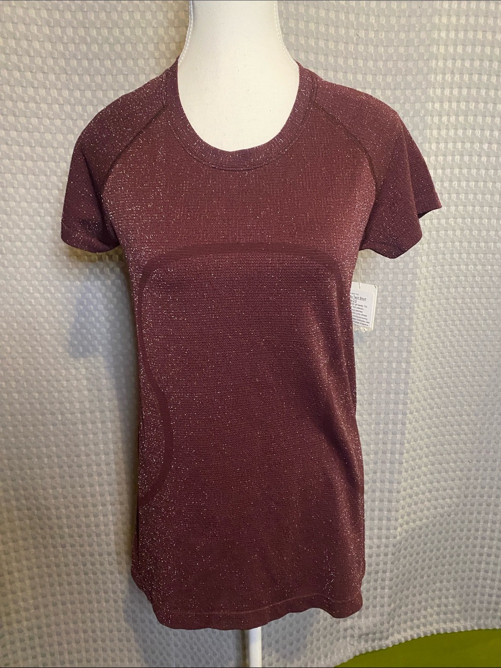 Lululemon Women's Shimmer Crewneck Tee - Wine